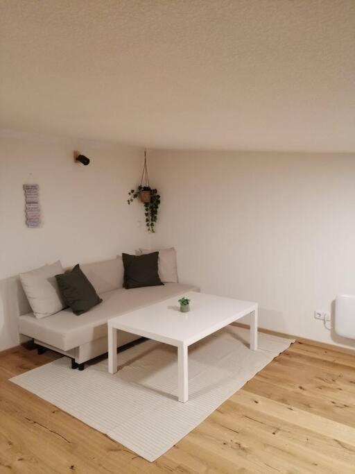 Gesamtes Haus Mit Garten - 100% Privatsphaere Casa de férias *